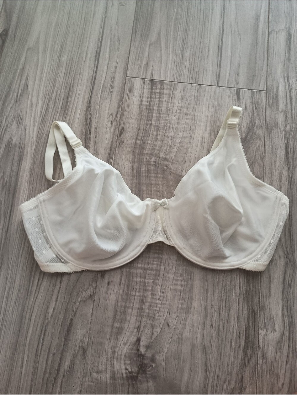 NWT Victoria's Secret Vintage White Swiss Dot Mesh Unlined Underwire Bra 34C